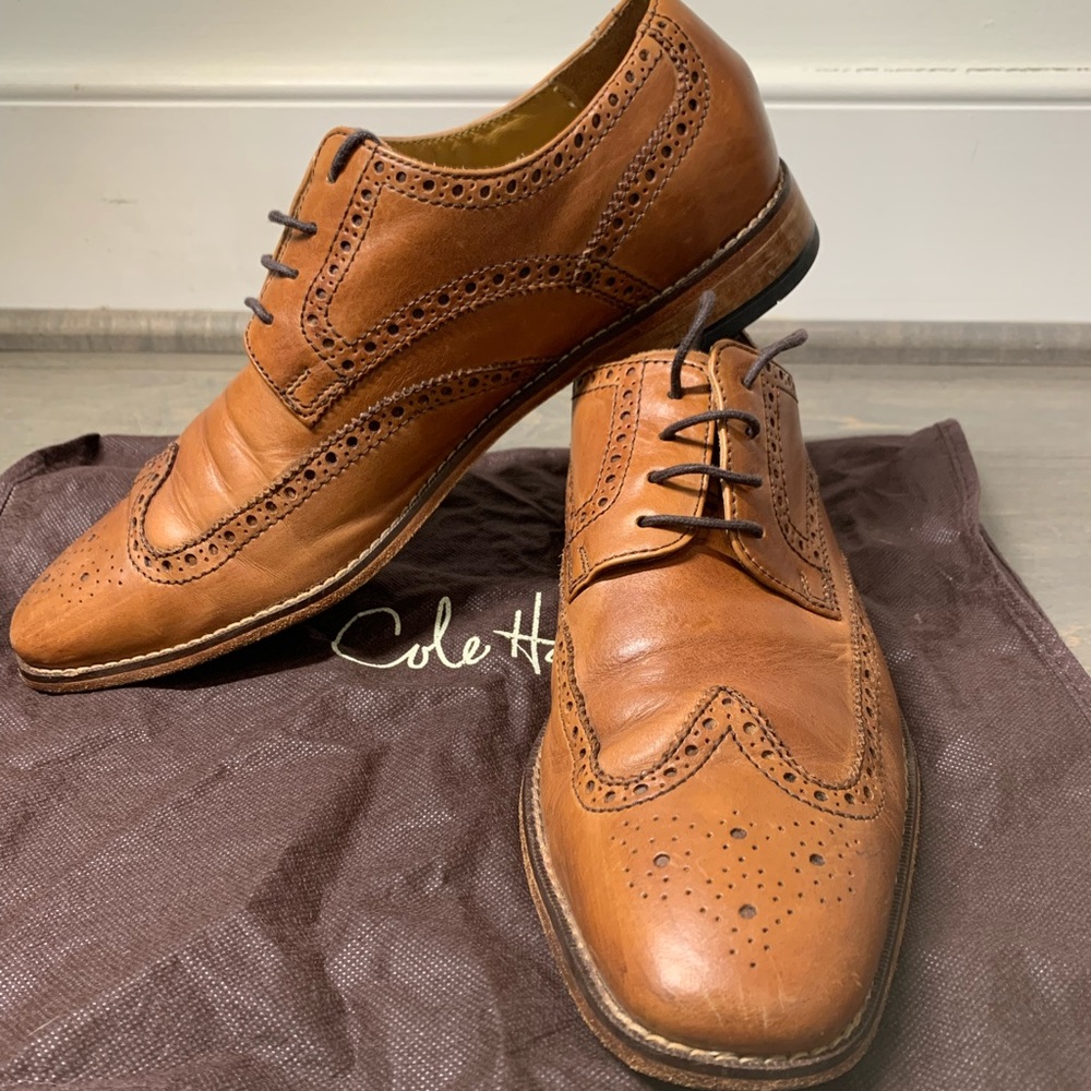 Men’s Cole Haan Wingtip Oxford Dress Shoes.
